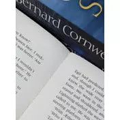 Bernard Cornwell's The Last Kingdom Trilogy: 3-Book Collection (Warlord, Sword of Kings, War of Wolves)